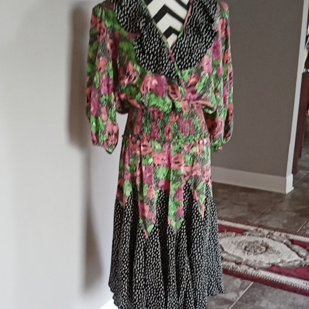 Vintage Susan Tudor Large Dress Set